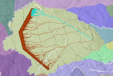 Karte mit 10 Prozent der kostengünstigsten Pfade, die am Polygon-Ziel starten und eine ähnliche Route aufweisen Karte mit 10 Prozent der kostengünstigsten Pfade, die am Polygon-Ziel starten und eine ähnliche Route aufweisen